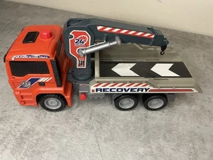 FAST LANE TOYS R US TRU RECOVERY TOW TRUCK AIR POWERED ACTION MAIDENHEAD MAN VTG - Picture 1 of 7