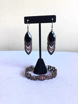 Conjunto de pulsera de pendientes de estrás con joyas negras color cobre Victoria Vines para mujer Foto 1 de 4