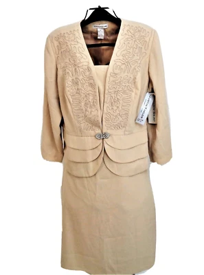 Traje JustinTaylor Falda y Chaqueta Taupe con Broche Estilo Botón Talla 18 Foto 1 de 4