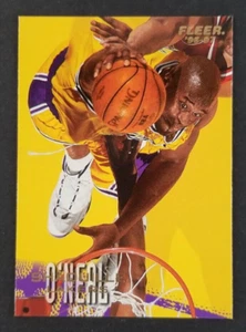 Scheda pallacanestro Fleer Shaquille O'Neal 1996-1997 #206 (NM) - Foto 1 di 2