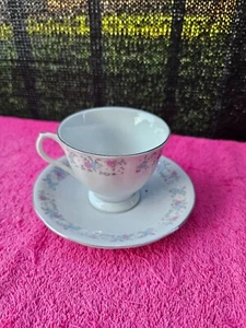 FTDA Tea Cup & Saucer Pink Blue & White Flowers With Platinum Trim Vintage 1986 - Picture 1 of 6