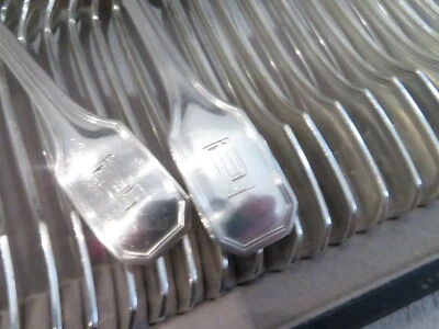 Precioso juego de cubiertos de postre de plata esterlina francesa de 1925 24p Art Deco Tetard   Foto 1 de 4