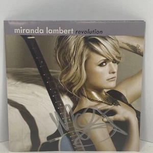 PORTADA DE CD FIRMADA AUTOGRAFIADA - Miranda Lambert "Revolución" - En muy buen estado genuino - Imagen 1 de 11