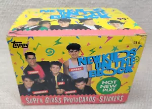 Nuovo X'ed 1989 Topps Box New Kids on the Block 24 confezioni carte e adesivi 240860G - Foto 1 di 10