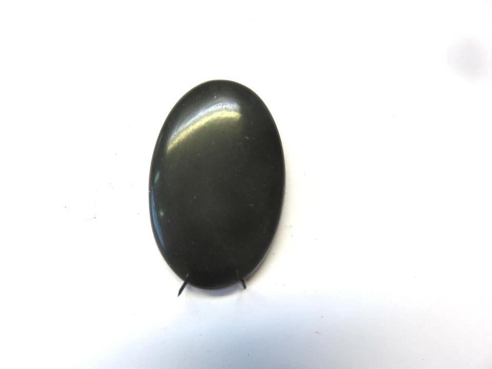 Schungit Shungite Cabochon 38x24,7 mm 47 ct. Nr. U25761E - Bild 1 von 1
