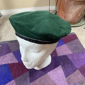Vintage 1989 German Green Military Wool Beret Hat: Bamberger Mutzen-Industrie - Picture 1 of 6