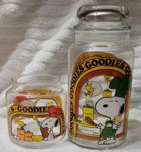 Barattolo di vetro vintage 1965 Peanuts Goodies Snoopy Woodstock caramelle/lattine lotto di 2 - Foto 1 di 7
