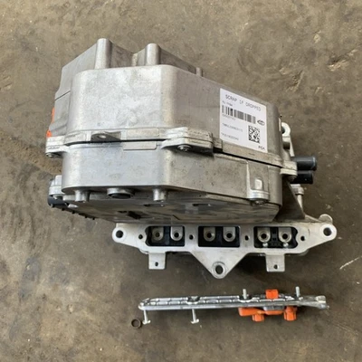 Cargador de batería híbrido Chrysler Pacifica 2017-2025 inversor convertidor-no probado Foto 1 de 4