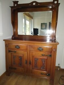 Art Nouveau style walnut mirror-back sideboard/chiffonier, late C.19 /early C.20