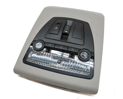 BMW X3 (F25) 2016 techo central delantero luz domo luz (gris) Foto 1 de 4