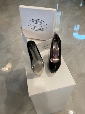 Steve Madden size 8 Black Patent Leather women's heels.   - Image 1 of 2