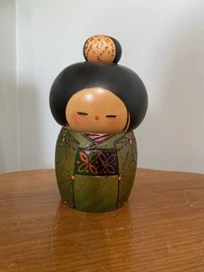 Vintage Holz japanische Kokeshi Puppe Kazuo Takamizawa 5,5" signiert - Bild 1 von 6