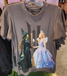 Universal Studios Wicked for Good Glinda Elphaba T-Shirt SMALL Neu 2025 - Bild 1 von 1