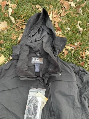5.11 Tactical Valiant Duty Jacket with Softshell Black Men's XL - Image 1 of 4