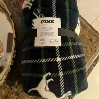 Pink Victoria Secrets Acogedora Manta Logo Sherpa Talla:50"x 60" NUEVA con ETIQUETAS Foto 1 de 4