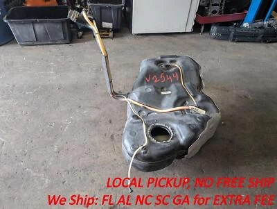 Tanque de combustible con cuello de llenado Volkswagen Passat 2015 561201055J 2014 2016 2017 Foto 1 de 4