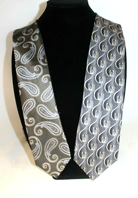 GEOFFREY BEENE 2 件套男式灰色和绿色几何印花领带 57 英寸 X 3.75 — 第 1/4 张图片