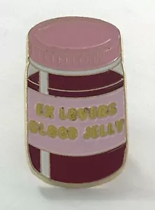 Prendedor de solapa de gelatina Melanie Martinez alfabeto niño ex amantes - Imagen 1 de 3
