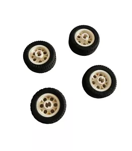 Lego Technik Technic Reifen 30.4x14 VR Felge weiss 4 stk. P30 - Bild 1 von 1