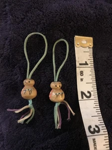 2 kleine, hölzerne, orientalische, handbemalte Charms, 3 Zoll - Bild 1 von 4