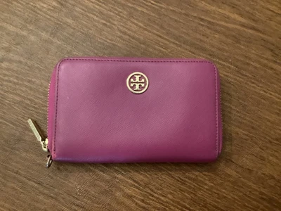 Cartera de cuero magenta Tory Burch para mujer 6”X4” cierre de cremallera Foto 1 de 4