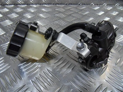 Unidad de cilindro maestro de freno delantero genuino HONDA CBR600RR NISSIN 2007 a 2008 Foto 1 de 4