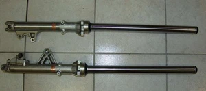 FORCELLA FORK COPPIA STELI ANTERIORI NUOVI ORIGINALI HONDA VF 750 (C30) - Picture 1 of 8