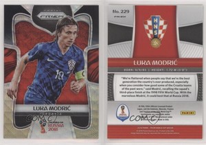 2018 Panini Prizm World Cup Black and Gold Wave Prizm Luka Modric #229