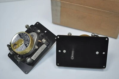 Lote de 2 NOS R.W. Temporizadores Cramer / ¿Motor de movimiento de reloj? 115V C180M 178-248 34054 Foto 1 de 4