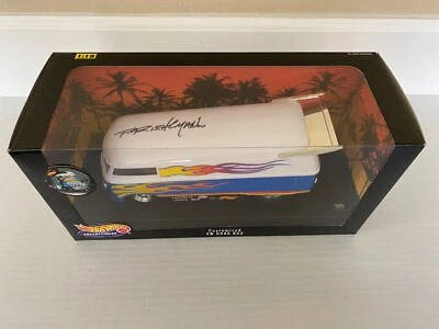 HOT WHEELS 14th ANNUAL CONVENTION WHITE 1:18 VW DRAG BUS *SIGNED PHIL RIEHLMAN* - Image 1 of 4