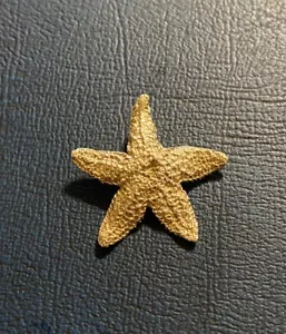 JAMES AVERY 14K GOLD STARFISH CAPE STARFISH PENDANT RETIRED RARE - Picture 1 of 8