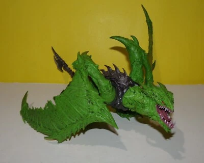 Figura McFarlane Toys Raw 10 Variante Terror-Don Persecución Dragón Verde Foto 1 de 4