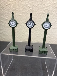 Dept 56~General Village Accessories Town Clock Black/Green Loose Christmas - Picture 1 of 2