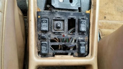 Front Left Door Glass Tint OEM 1995 2007 Ford Taurus - Image 1 of 4