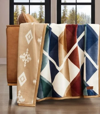 Pendleton Reversible Plush Throw 50X70 Serrado - Image 1 of 4
