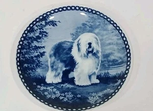 Plato ancho Tove Svendsen danés azul y blanco antiguo perro pastor inglés 7,5" - Imagen 1 de 5