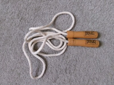 Rodamiento de bolas Everlast modelo 4494 9 1/2 pies cuerda para saltar Foto 1 de 4