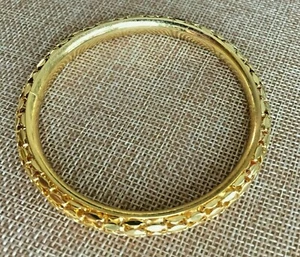 Bangle Bracelet Bold Gold Tone Byzantine Link Detail Size M-L - Picture 1 of 4