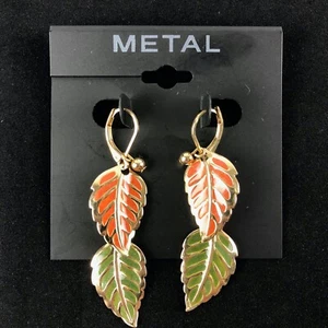 Kohl's Metall Ohrringe goldfarben Herbst Hänger Emaille grün & orange Blätter - Bild 1 von 1