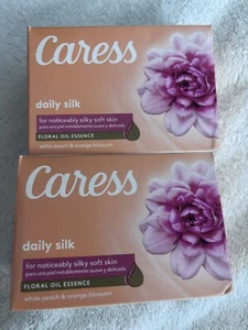 2 Caress Daily Silk Floral Oil Essence Silky Soft Skin Bar Soap 3.75 oz 2 Bars - Picture 1 of 1