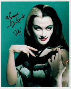 LILY MUNSTER ~ HALLOWEEN  YVONNE DE CARLO! IN COLOR ~ NICE PHOTO 8 X 10! F13 - Picture 1 of 4