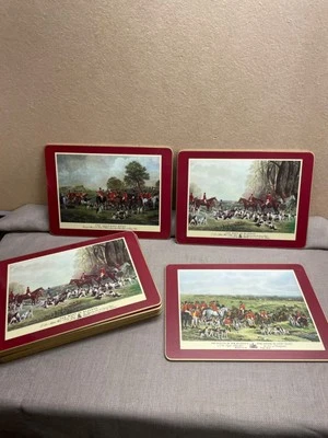 Fox Hunting England Clover Leaf Table Cork Placemats Red England lot of 12 - Image 1 of 4