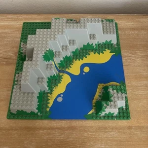 LEGO Vintage Raised Baseplate 6024px2 6278 6292 6281 Vintage River Rock - Picture 1 of 4