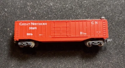 Lima Great Northern 50' Steel Freight Boxcar GN 56108 N Scale. x2084 - Image 1 of 4