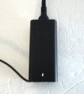 Dell 65W DA65NM190 AC DC Adaptor - Picture 1 of 4