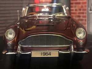 Danbury mint 1:24 1964 Aston Martin db5 The iconic 007 James Bond shape - Picture 1 of 18