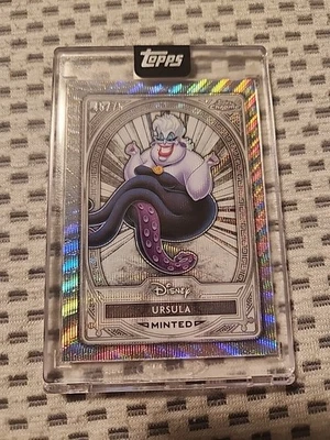 2025 TOPPS DISNEY MINT #52 Ursula ENCASED CHROME WAVE VARIATION 45/75 - Image 1 of 3
