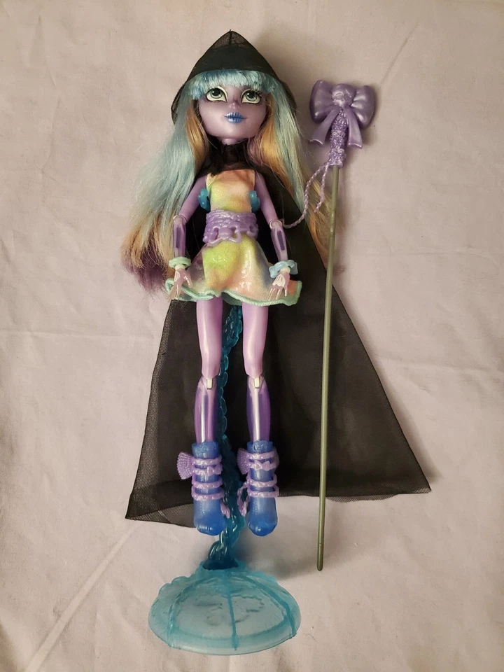 Monster High G1 Haunted River Styxx doll with clothes and accessories - Image 1 of 1