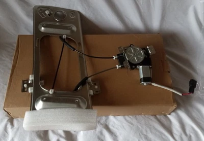 Front Left Power Window Motor Regulator, 2000-2007 Chevrolet Monte Carlo 741-810 - Image 1 of 4