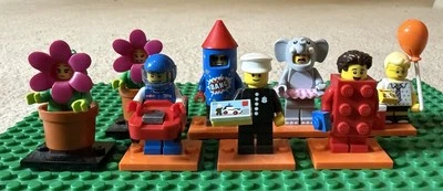 Lego Minifigures 40 Years Special Edition Series 18 Excellent Condition! - Image 1 of 4